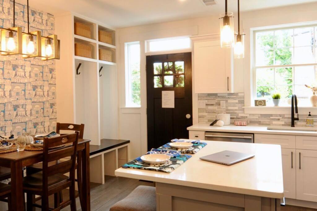 Cherry Blossom Townhouse, Easy Dc Access Washington Exterior foto
