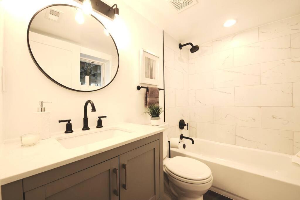 Cherry Blossom Townhouse, Easy Dc Access Washington Exterior foto